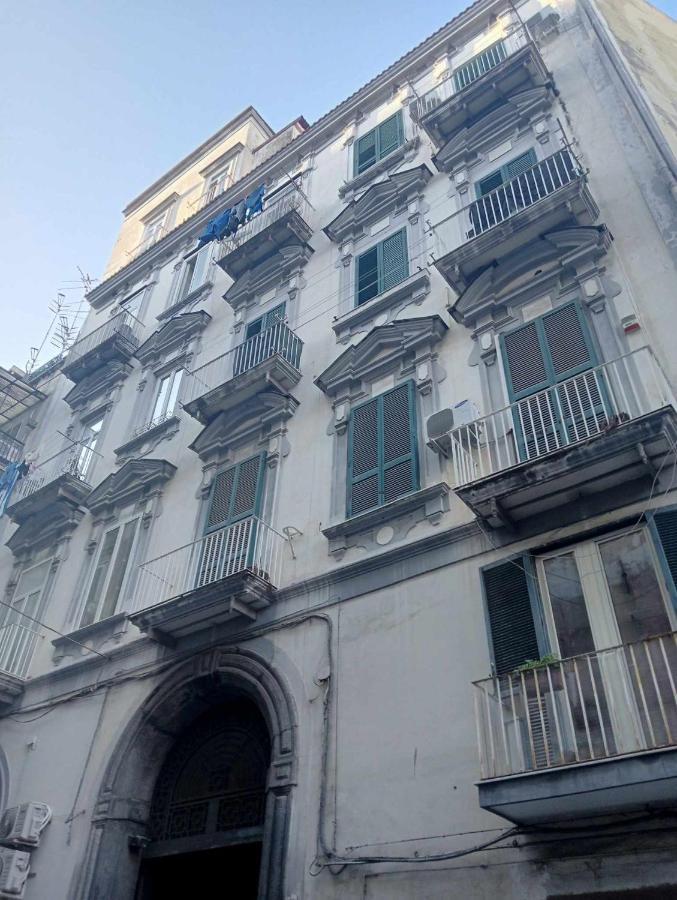 B&B Palazzo Sersale Napoli Nápoles Exterior foto